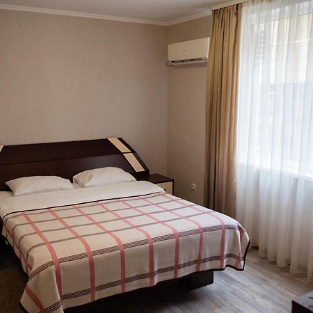 Hotel Butterfly Sadove Εξωτερικό φωτογραφία