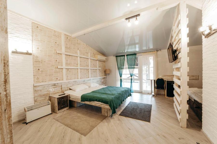 Hotel Butterfly Sadove Εξωτερικό φωτογραφία