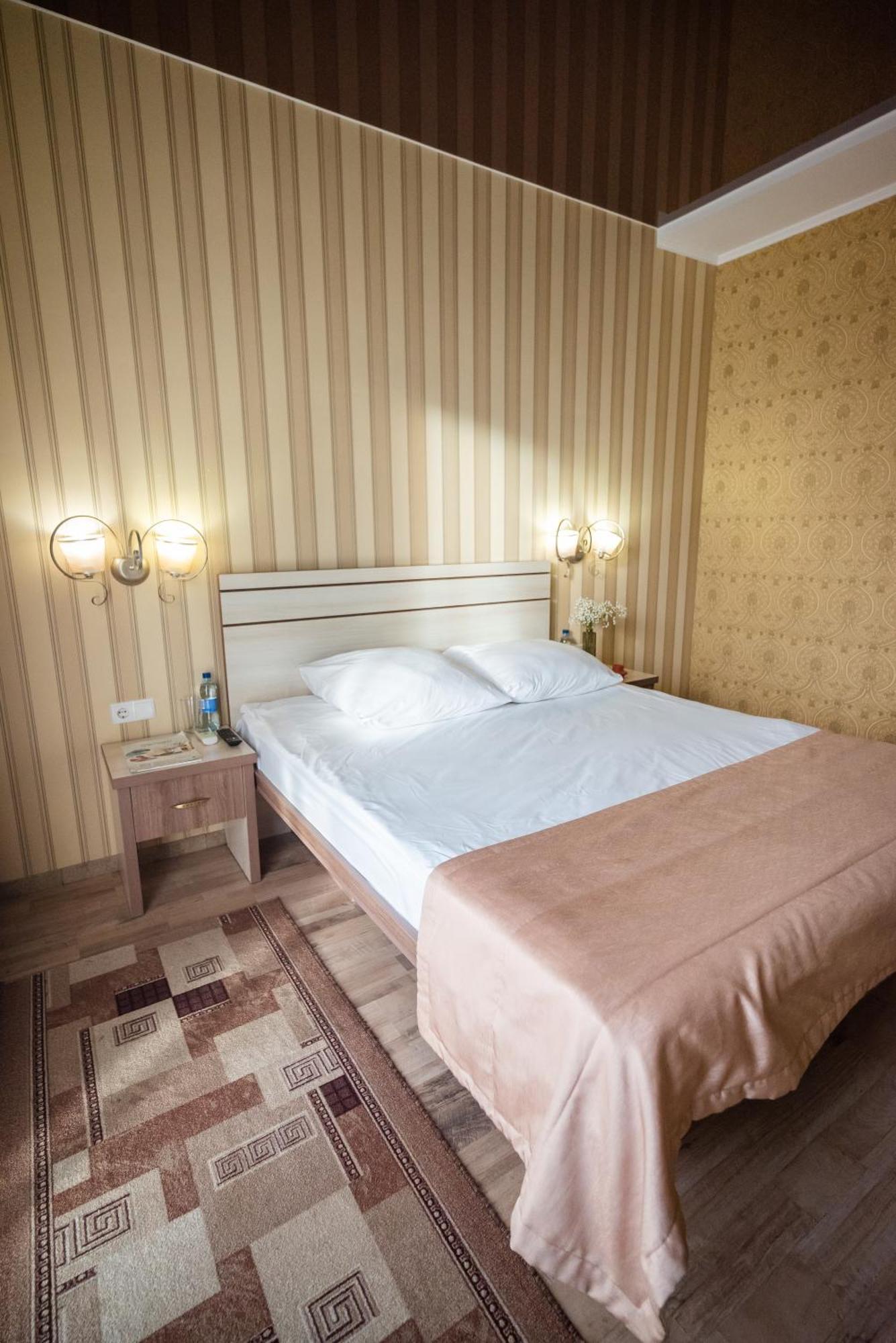 Hotel Butterfly Sadove Εξωτερικό φωτογραφία