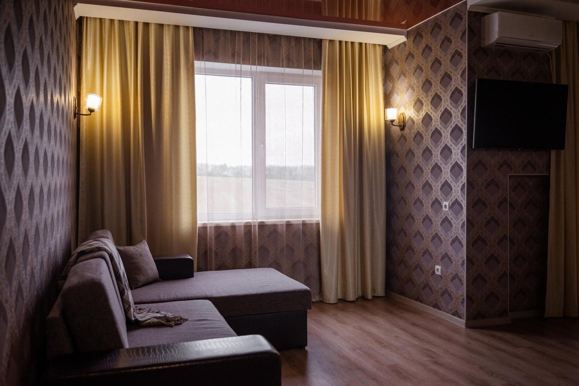 Hotel Butterfly Sadove Εξωτερικό φωτογραφία