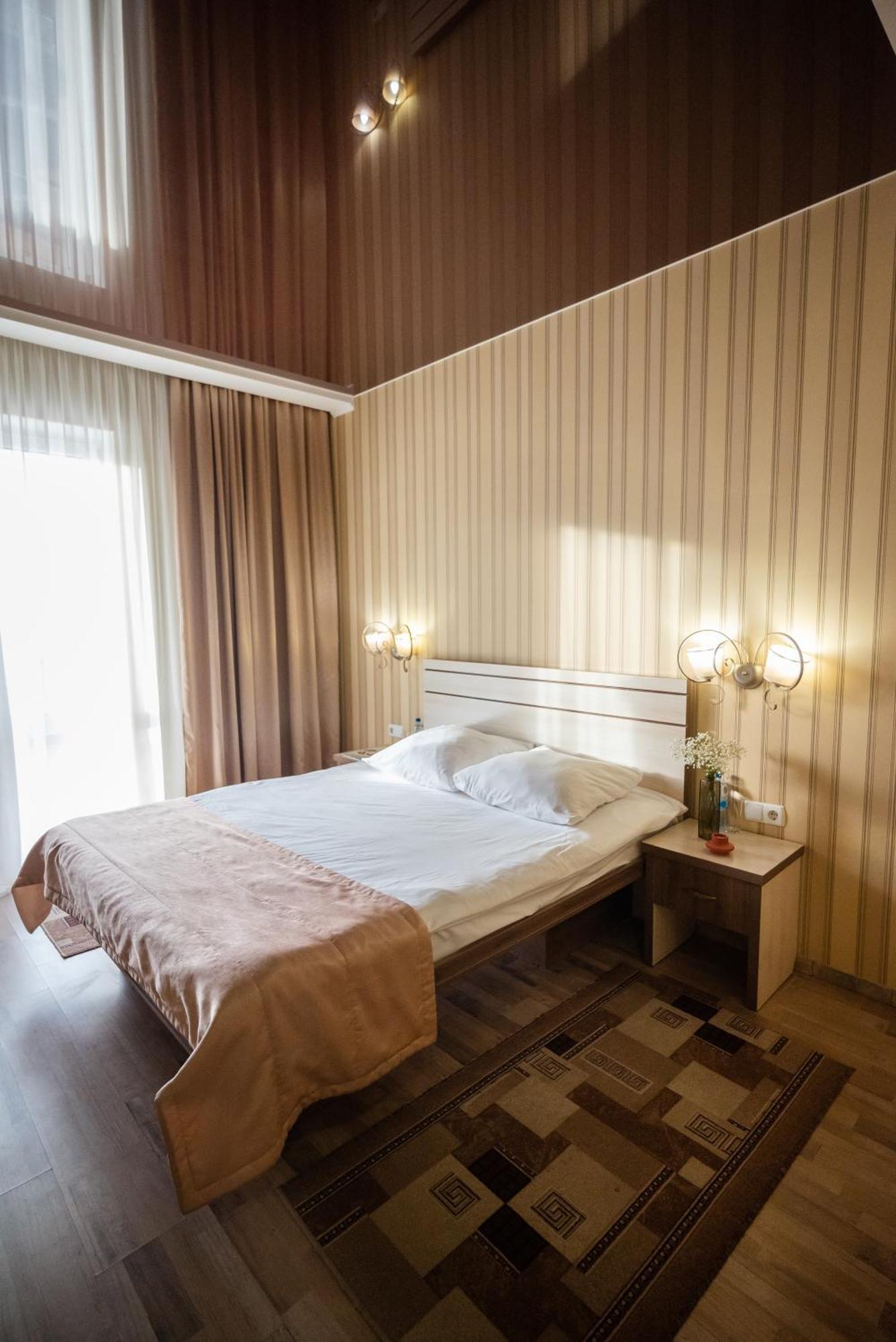 Hotel Butterfly Sadove Εξωτερικό φωτογραφία